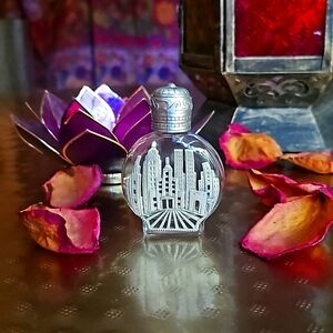 Vintage New York Skyline Twin Towers perfume bottle